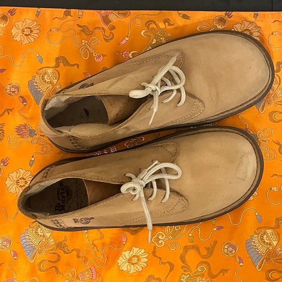 Dr. Martens Nubuck Suede shoe boots US 7 UK 5 = sole measures 11 in” - Picture 5 of 9